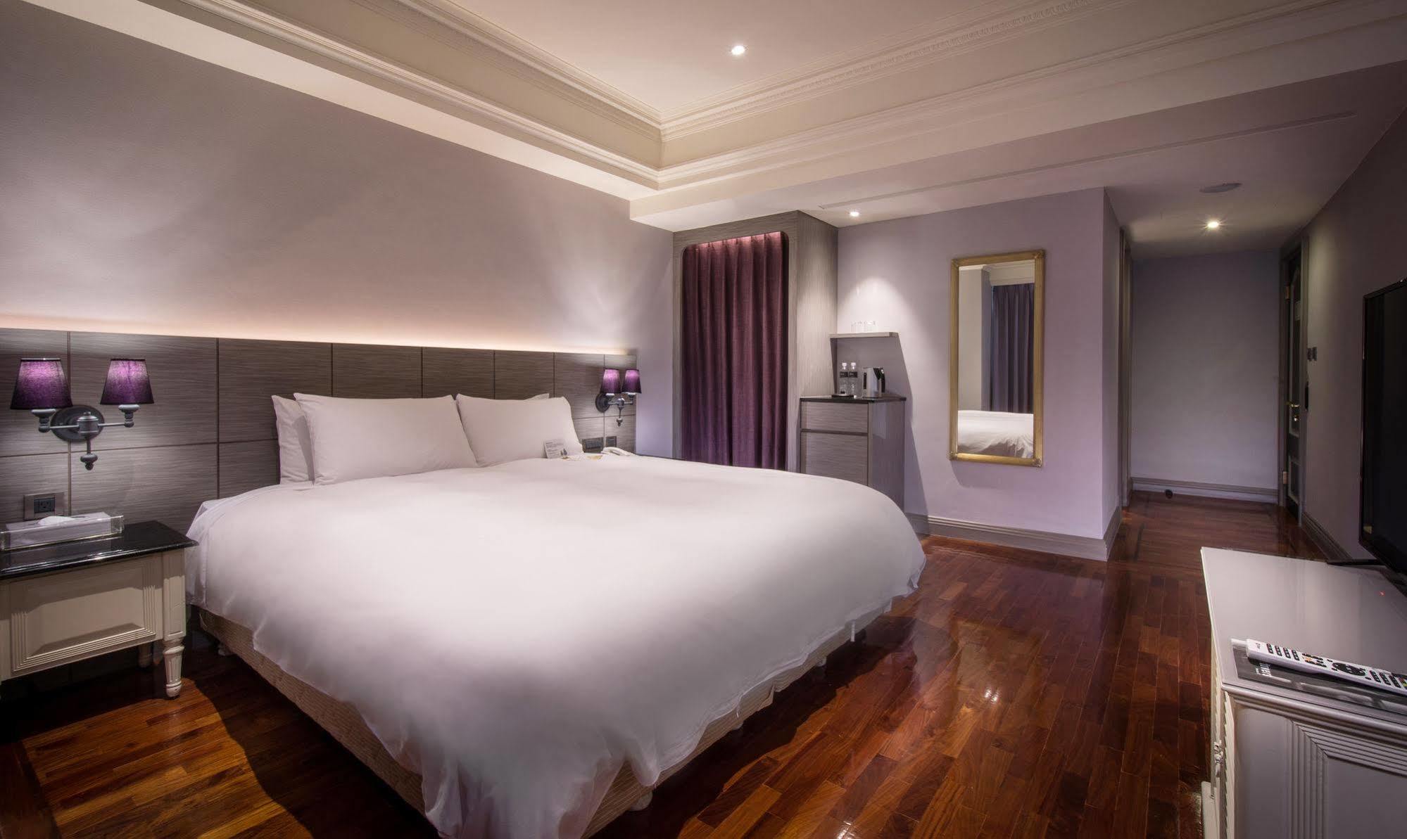 Lees Boutique Hotel Kaohsiung Luaran gambar