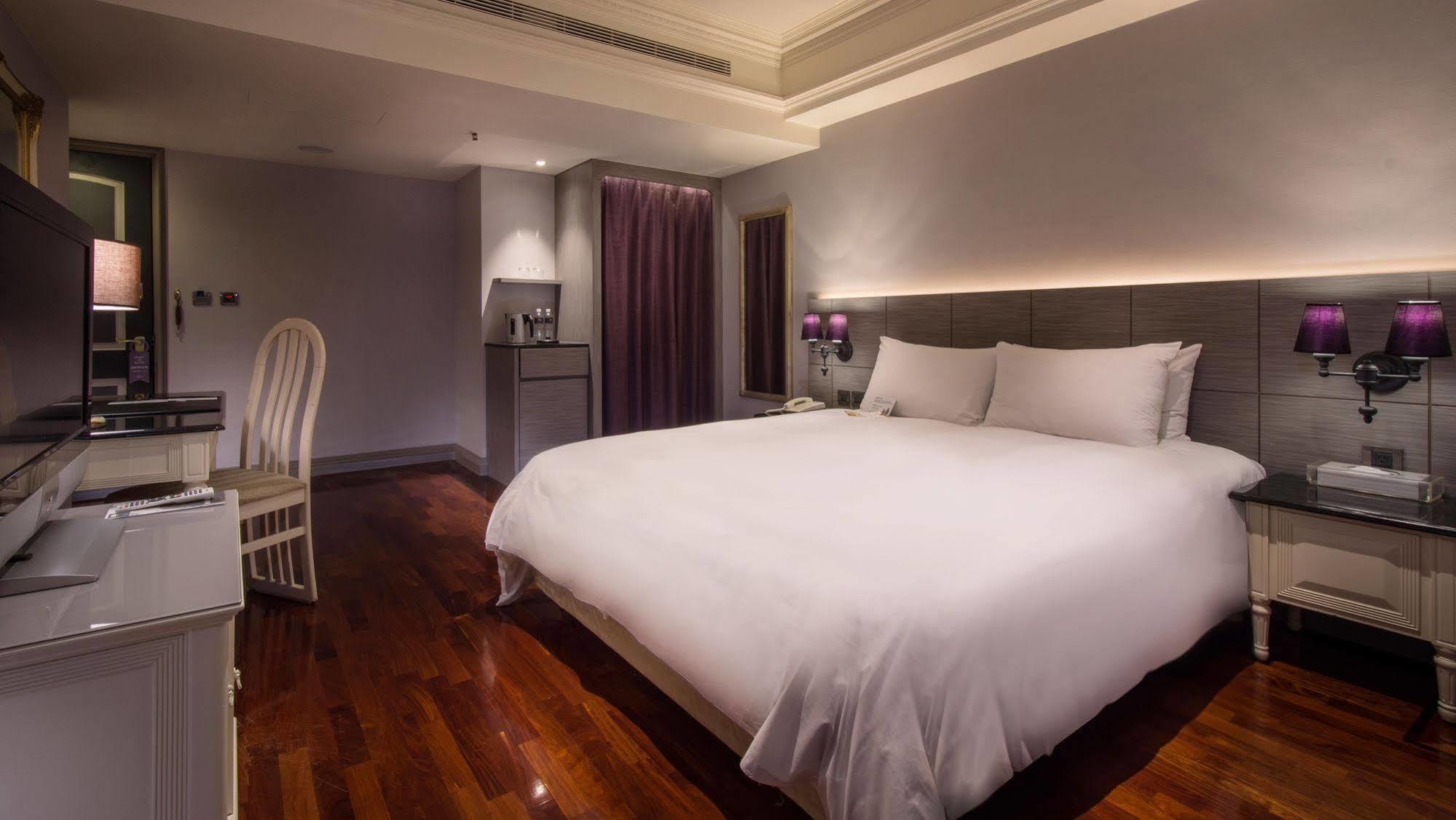 Lees Boutique Hotel Kaohsiung Luaran gambar